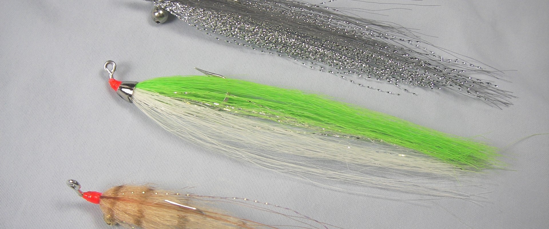 Does fly fishing use a hook?